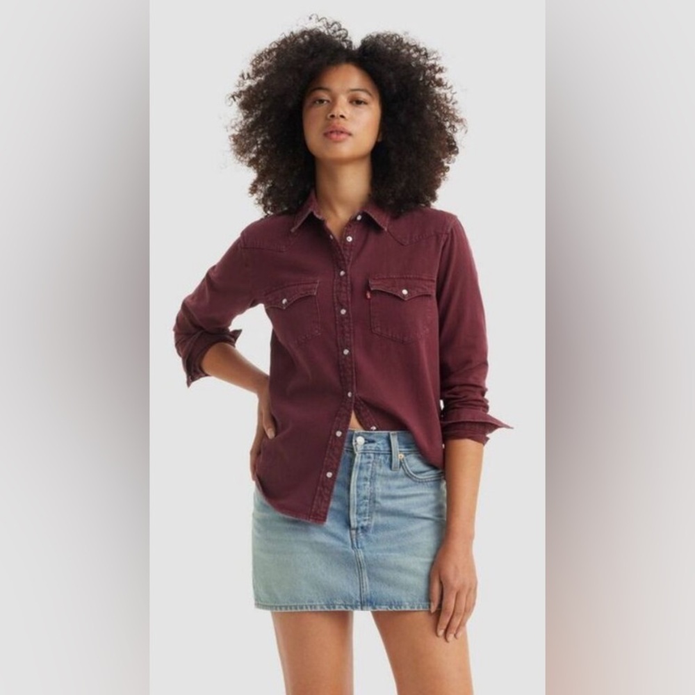 Levi's Women's Maroon Button-Down Shirt